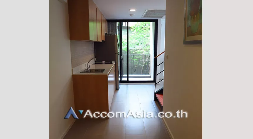 Duplex Condo |  1 Bedroom  Condominium For Rent & Sale in Ploenchit, Bangkok  near BTS Ploenchit (AA26284)