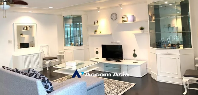 unitPet friendly |  2 Bedrooms  Apartment For Rent in Sathorn, Bangkok  near BTS Surasak (AA26285)