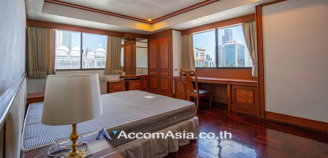 unitPet friendly |  2 Bedrooms  Apartment For Rent in Sathorn, Bangkok  near BTS Surasak (AA26286)