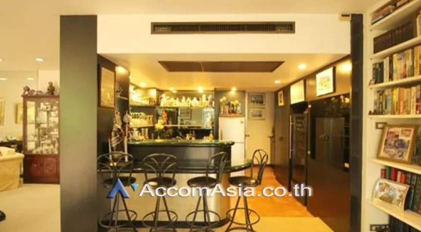 6  4 br Townhouse For Sale in sukhumvit ,Bangkok BTS Thong Lo AA26287