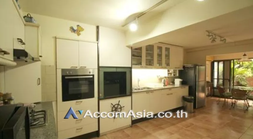 7  4 br Townhouse For Sale in sukhumvit ,Bangkok BTS Thong Lo AA26287