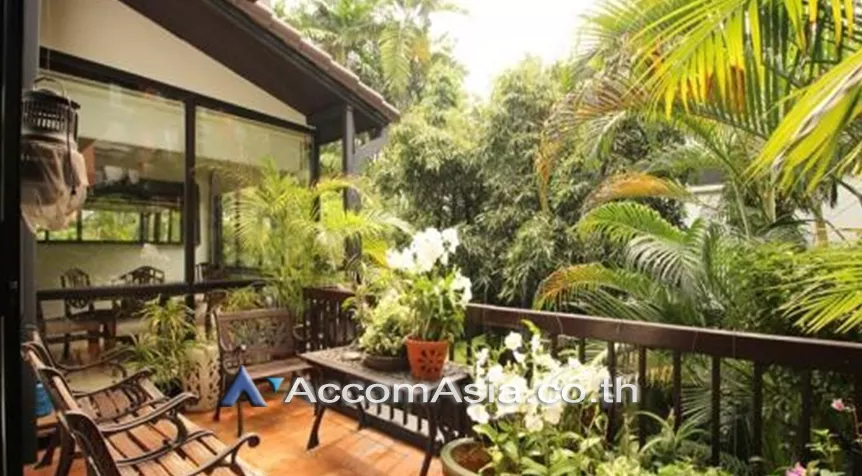8  4 br Townhouse For Sale in sukhumvit ,Bangkok BTS Thong Lo AA26287