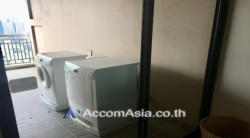 5  3 br Apartment For Rent in Sathorn ,Bangkok BTS Sala Daeng - BTS Chong Nonsi at High rise - Luxury Furnishing AA26309