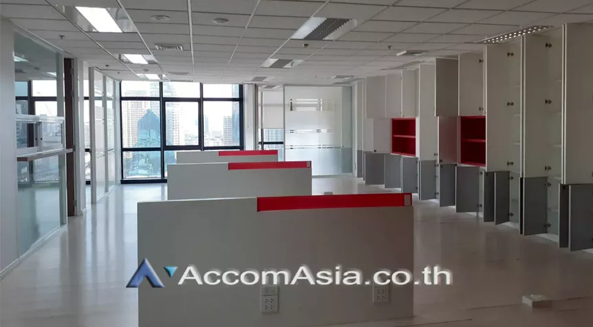  2  Office Space For Rent in Silom ,Bangkok BTS Sala Daeng at Silom Complex AA26317