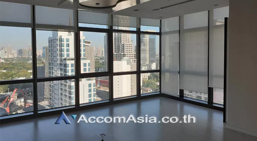  Office space For Rent in Silom, Bangkok  near BTS Sala Daeng (AA26317)