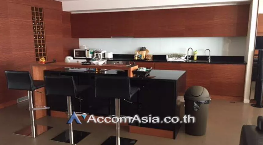  1  2 br Condominium For Sale in Charoen Nakhon ,Bangkok BTS Krung Thon Buri at The River Condominium AA26321