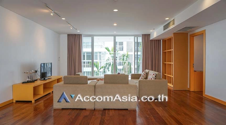 Pet friendly |  Ekkamai Family Apartment Apartment  4 Bedroom for Sale & Rent BTS Ekkamai in Sukhumvit Bangkok