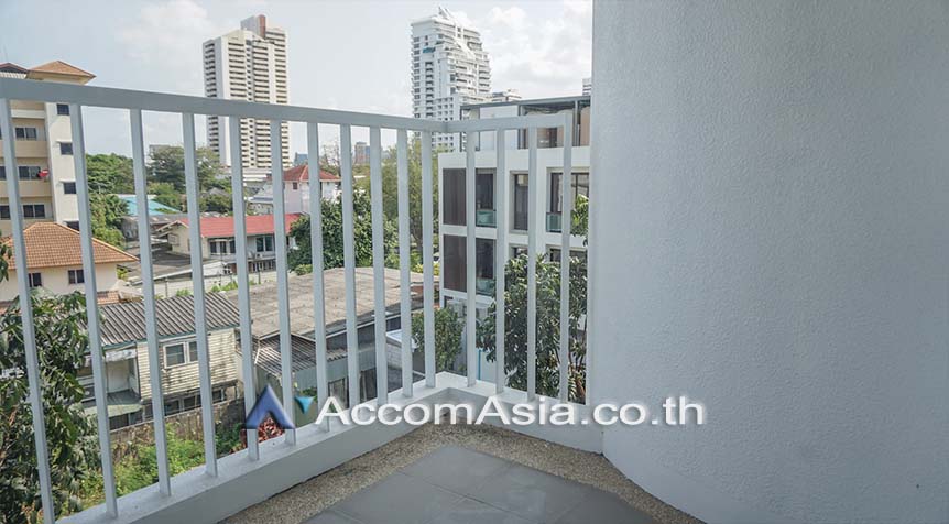 7  4 br Apartment For Rent in Sukhumvit ,Bangkok BTS Ekkamai at Ekkamai Family Apartment AA26334