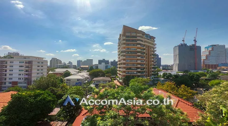 Huge Terrace, Pet friendly |  Ekkamai Family Apartment Apartment  4 Bedroom for Rent BTS Ekkamai in Sukhumvit Bangkok