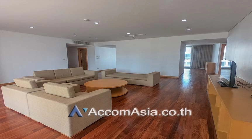 unitHuge Terrace, Pet friendly |  4 Bedrooms  Apartment For Rent in Sukhumvit, Bangkok  near BTS Ekkamai (AA26335)