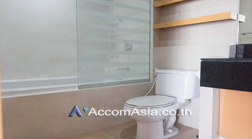 11  4 br Apartment For Rent in Sukhumvit ,Bangkok BTS Ekkamai at Ekkamai Family Apartment AA26335