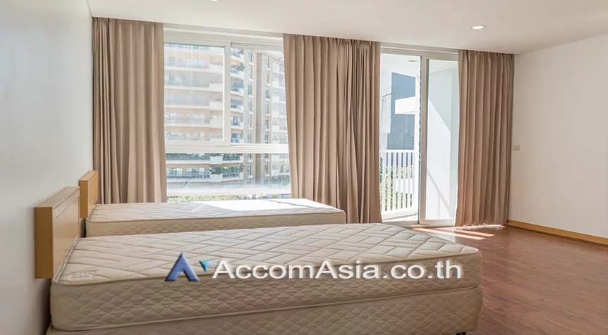 14  4 br Apartment For Rent in Sukhumvit ,Bangkok BTS Ekkamai at Ekkamai Family Apartment AA26335