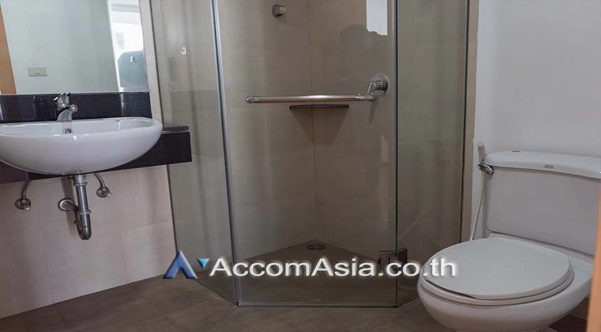16  4 br Apartment For Rent in Sukhumvit ,Bangkok BTS Ekkamai at Ekkamai Family Apartment AA26335