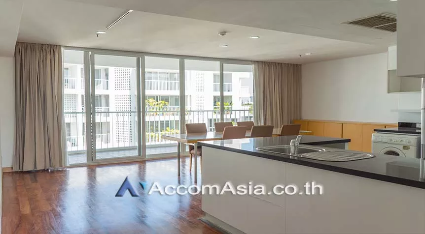10  4 br Apartment For Rent in Sukhumvit ,Bangkok BTS Ekkamai at Ekkamai Family Apartment AA26335