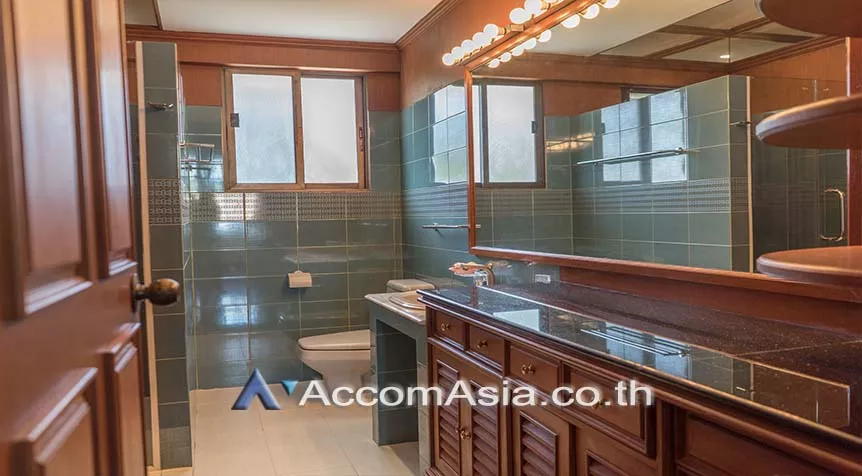 13  2 br Townhouse for rent and sale in sathorn ,Bangkok BTS Chong Nonsi - MRT Lumphini AA26336