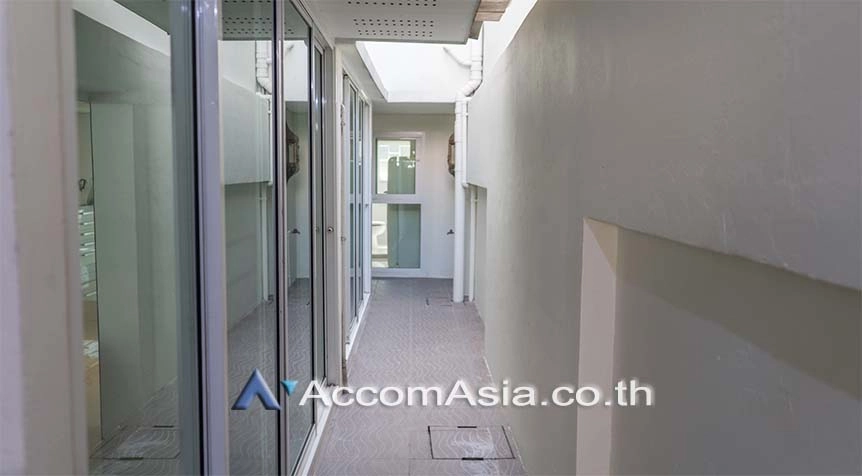 6  2 br Townhouse For Sale in Sathorn ,Bangkok BTS Chong Nonsi - MRT Lumphini AA26336