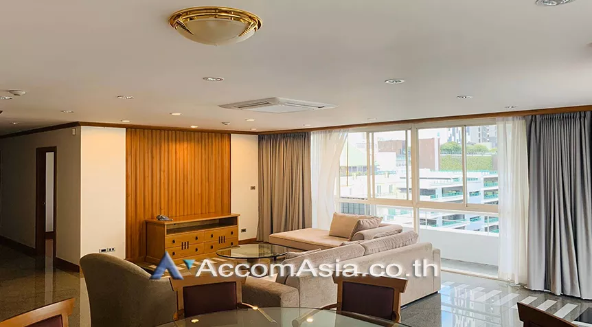 unit 3 Bedrooms  Apartment For Rent in Sathorn, Bangkok  near BTS Chong Nonsi (AA26344)