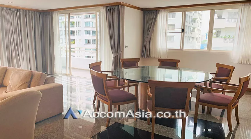  3 Bedrooms  Apartment For Rent in Sathorn, Bangkok  near BTS Chong Nonsi (AA26344)