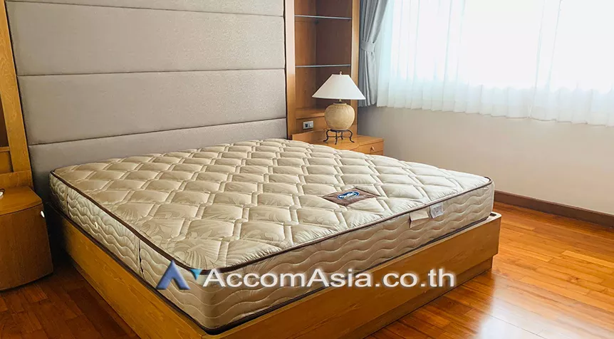 5  3 br Apartment For Rent in Sathorn ,Bangkok BTS Chong Nonsi at Classic Contemporary Style AA26344