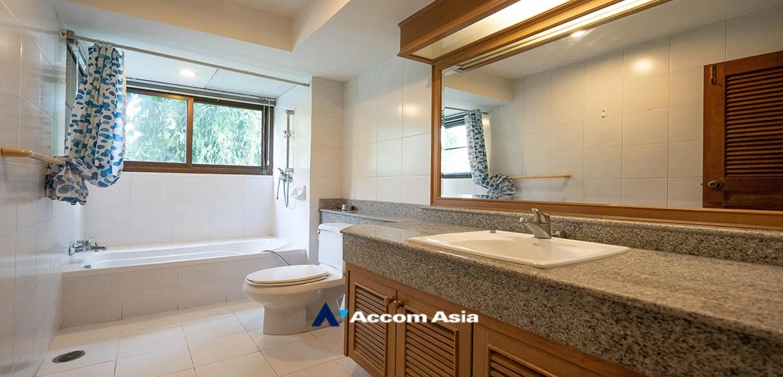 21  3 br Apartment For Rent in Sukhumvit ,Bangkok BTS Asok - MRT Sukhumvit at Ideal for big AA26374