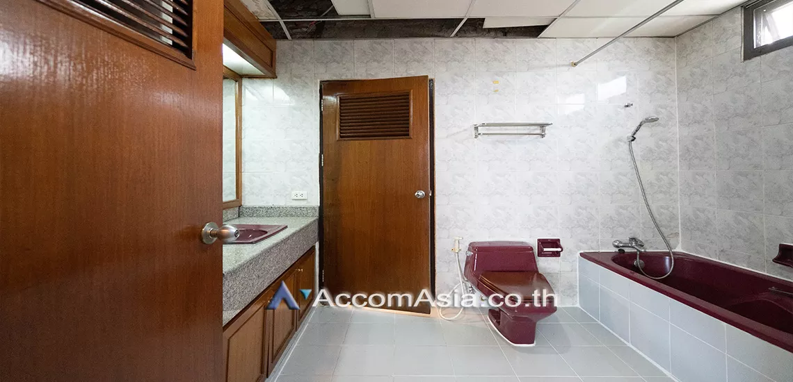 14  4 br Apartment For Rent in Sukhumvit ,Bangkok BTS Asok - MRT Sukhumvit at Suite For Family AA26375