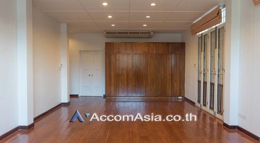 11  4 br House For Rent in Sukhumvit ,Bangkok BTS Phra khanong 10002201