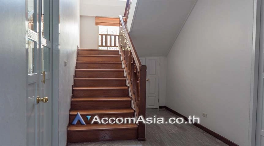 17  4 br House For Rent in Sukhumvit ,Bangkok BTS Phra khanong 10002201