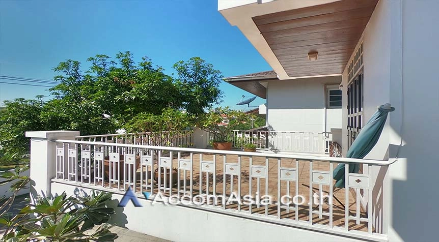  1  4 br House For Rent in Sukhumvit ,Bangkok BTS Phra khanong 10002201