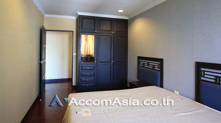7  3 br Condominium for rent and sale in Sukhumvit ,Bangkok BTS Nana at Lake Green 24090
