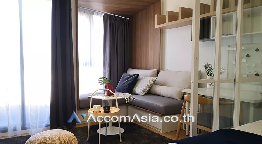  1 Bedroom  Condominium For Rent in Ploenchit, Bangkok  near MRT Sam Yan (AA26391)