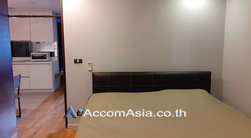 5  2 br Condominium For Sale in Silom ,Bangkok BTS Chong Nonsi at Quad Silom AA26394