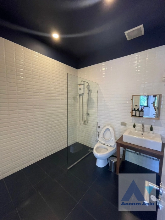 18  2 br Townhouse For Rent in New Phetchaburi ,Bangkok MRT Phetchaburi AA26415