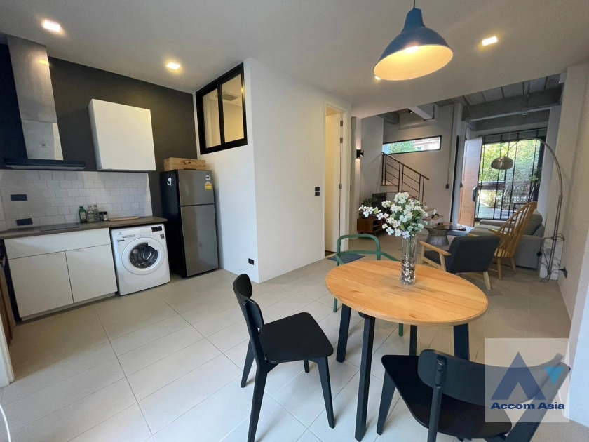 unitHome Office, Pet friendly |  2 Bedrooms  Townhouse For Rent in New Phetchaburi, Bangkok  near MRT Phetchaburi (AA26415)