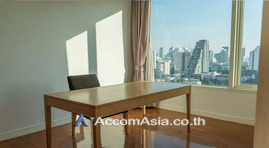 6  3 br Apartment For Rent in Sukhumvit ,Bangkok BTS Phrom Phong at Perfect Place for Family  AA26428