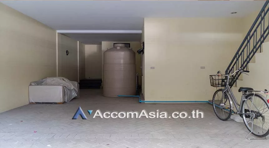 23  4 br Townhouse For Rent in Sukhumvit ,Bangkok BTS Phrom Phong at Townhouse in compound AA26434