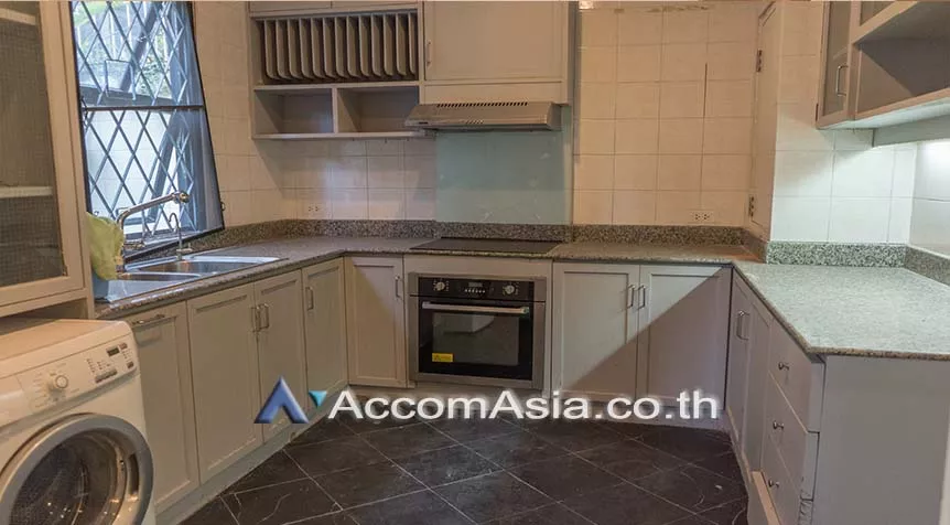 22  4 br Townhouse For Rent in Sukhumvit ,Bangkok BTS Phrom Phong at Townhouse in compound AA26434