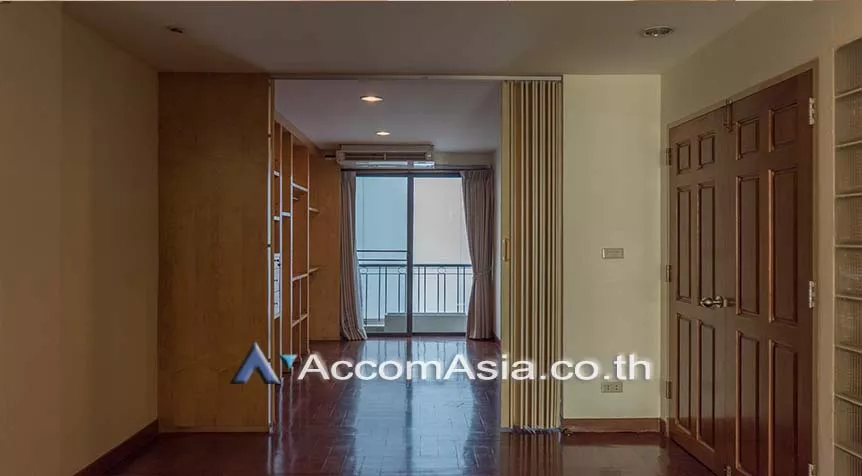 5  4 br Townhouse For Rent in Sukhumvit ,Bangkok BTS Phrom Phong at Townhouse in compound AA26434