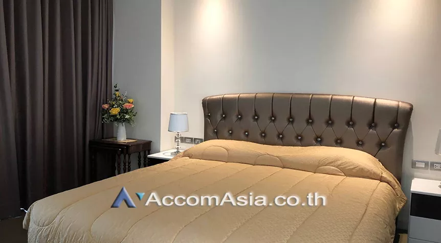 unit 2 Bedrooms  Condominium For Rent in Ploenchit, Bangkok  near BTS Ratchadamri (AA26437)