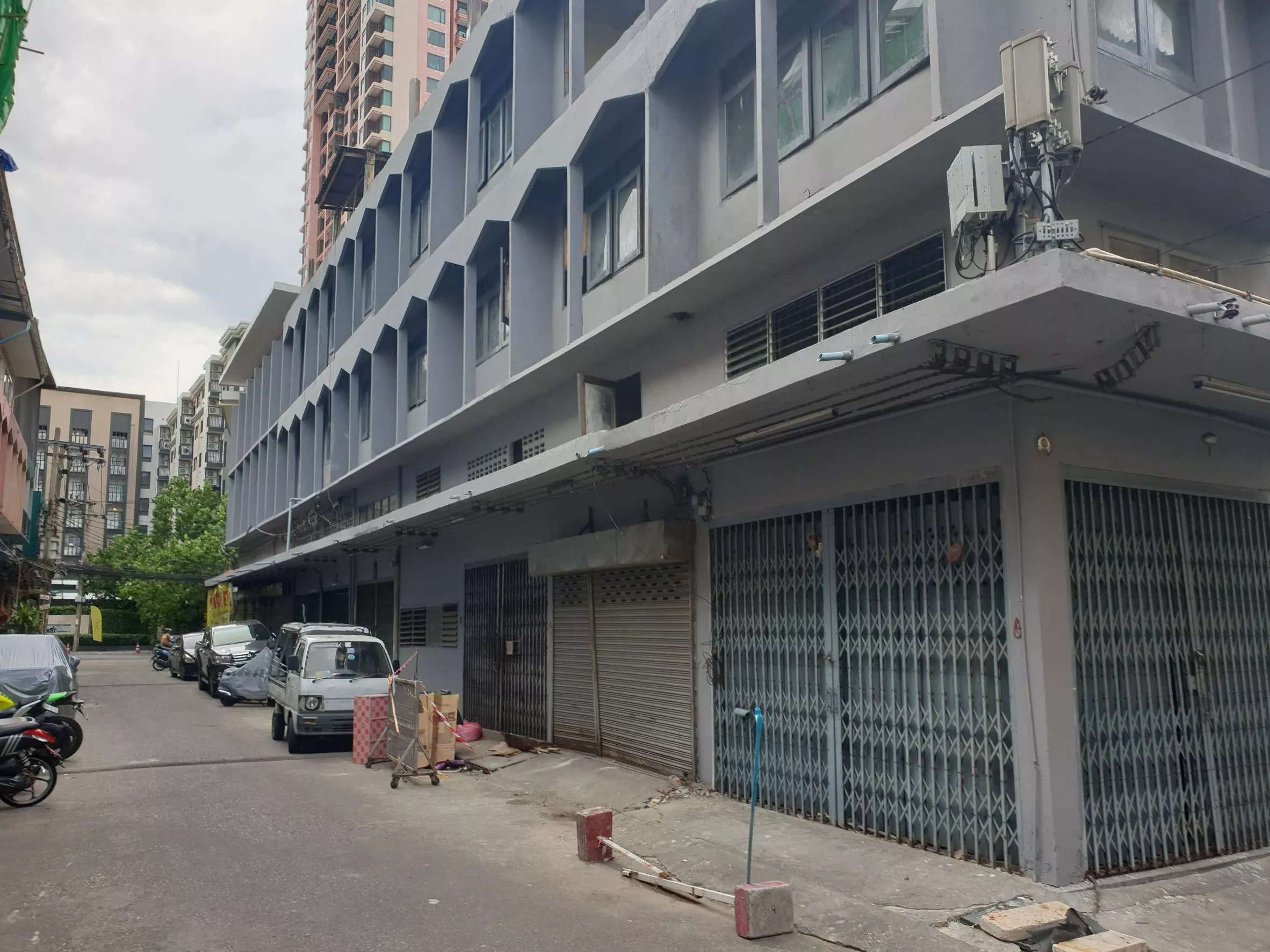  2  Building for rent and sale in sukhumvit ,Bangkok BTS Phrom Phong AA26439