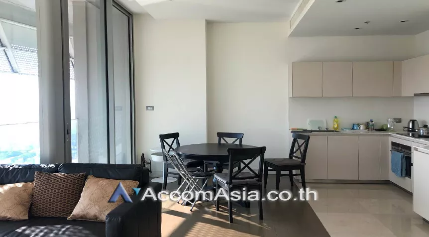unit 2 Bedrooms  Condominium For Rent in Ploenchit, Bangkok  near BTS Ratchadamri (AA26444)