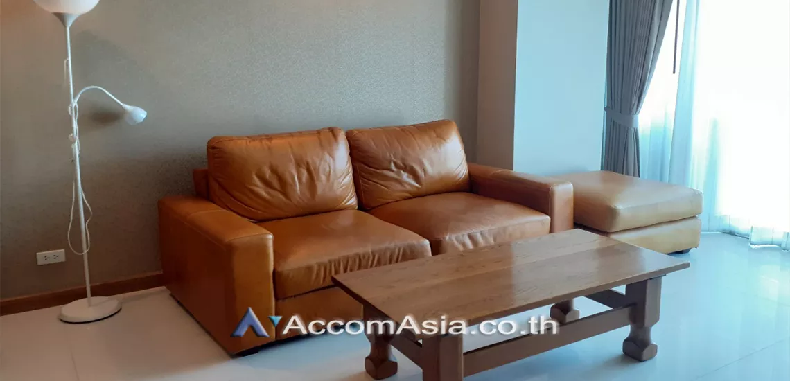 unit 1 Bedroom  Condominium For Rent in Ploenchit, Bangkok  near BTS Ratchadamri (AA26447)