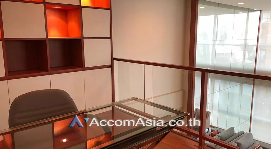 5  2 br Condominium For Rent in Ploenchit ,Bangkok BTS Ratchadamri at The Rajdamri AA26450