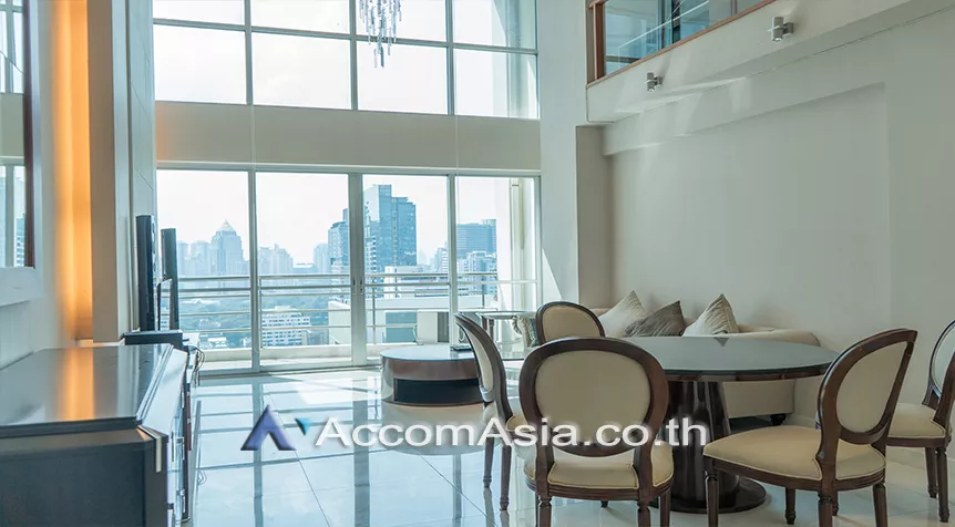 unitDuplex Condo |  2 Bedrooms  Condominium For Rent in Ploenchit, Bangkok  near BTS Ratchadamri (AA26453)
