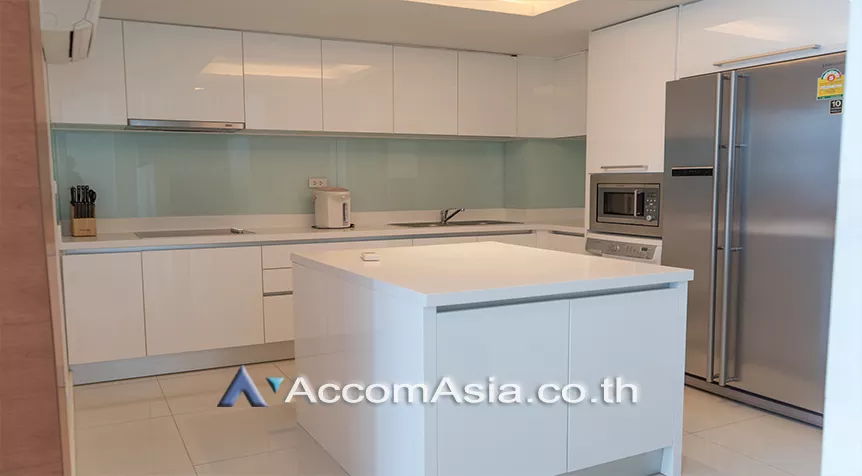 unitDuplex Condo |  2 Bedrooms  Condominium For Rent in Ploenchit, Bangkok  near BTS Ratchadamri (AA26453)