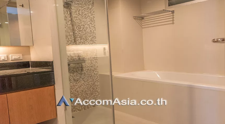 7  2 br Condominium For Rent in Ploenchit ,Bangkok BTS Ratchadamri at The Rajdamri AA26453