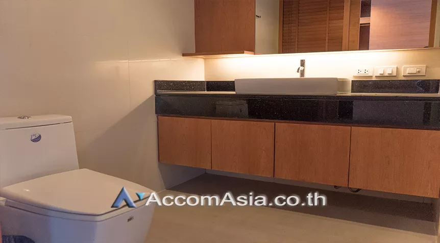 8  2 br Condominium For Rent in Ploenchit ,Bangkok BTS Ratchadamri at The Rajdamri AA26453