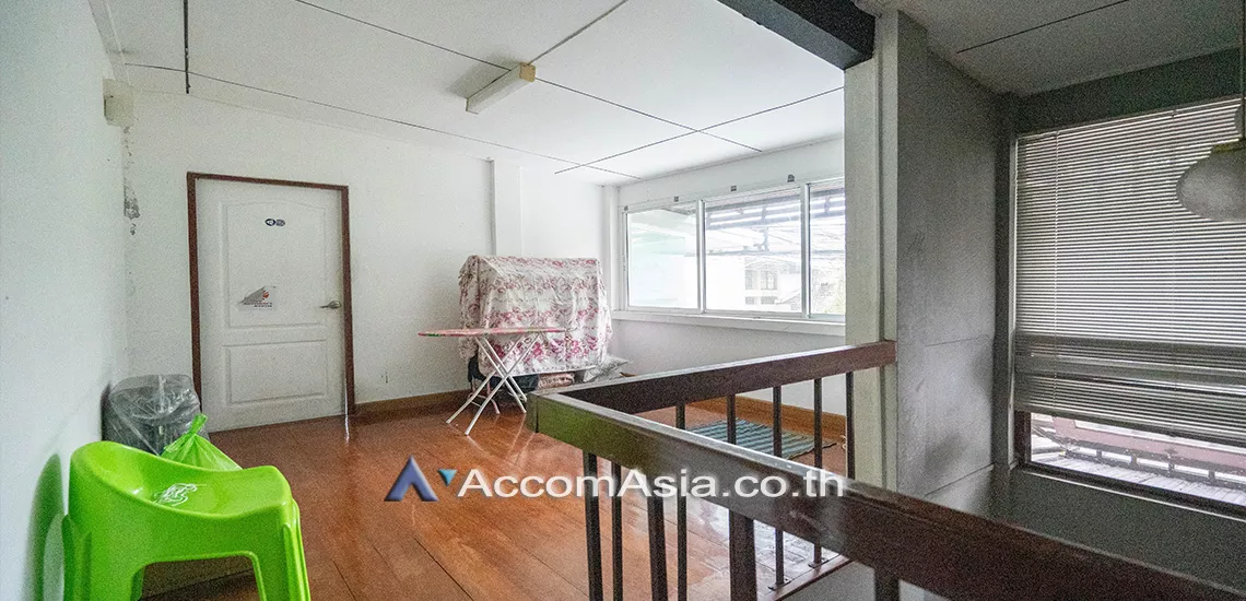 15  3 br House For Rent in sukhumvit ,Bangkok BTS Phra khanong AA26473