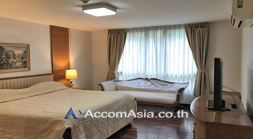unit 3 Bedrooms  Condominium For Rent in Sukhumvit, Bangkok  near BTS Thong Lo (AA26474)