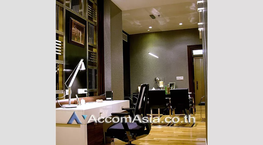 4  2 br Condominium For Sale in Sukhumvit ,Bangkok BTS Asok - MRT Sukhumvit at Millennium Residence AA26475