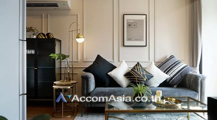 unit 2 Bedrooms  Condominium For Rent in Phaholyothin, Bangkok  near BTS Chitlom (AA26494)